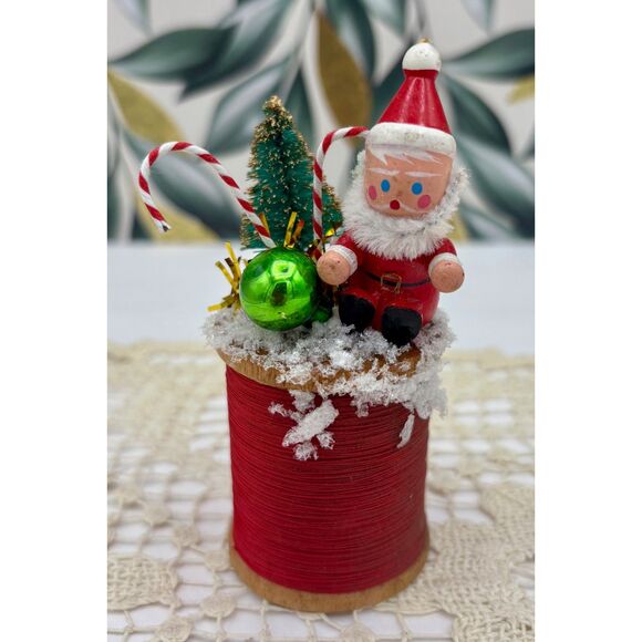Miniature ALL VINTAGE Thread Spool Christmas Assemblage Santa - Picture 2 of 6